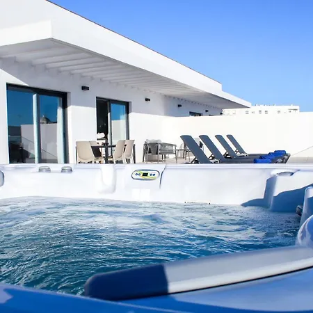 Апартаменты Aqua Bellamar,